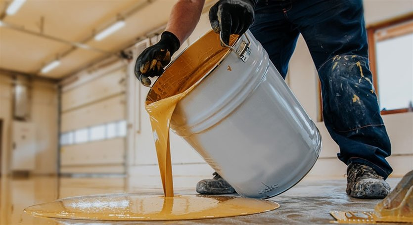 Paint and solvent mixing ratio